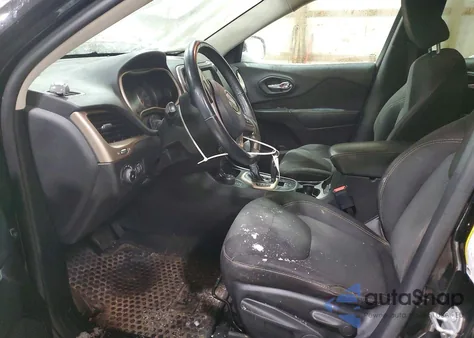 2015 Jeep Cherokee Latitude из США, поврежденный, VIN 1C4PJMCSXFW795242